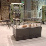 Προθήκες κατακόρυφης ανύψωσης