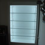 Προθήκες με ανοιγόμενη πρόσοψη μέσω αφανούς μηχανισμού